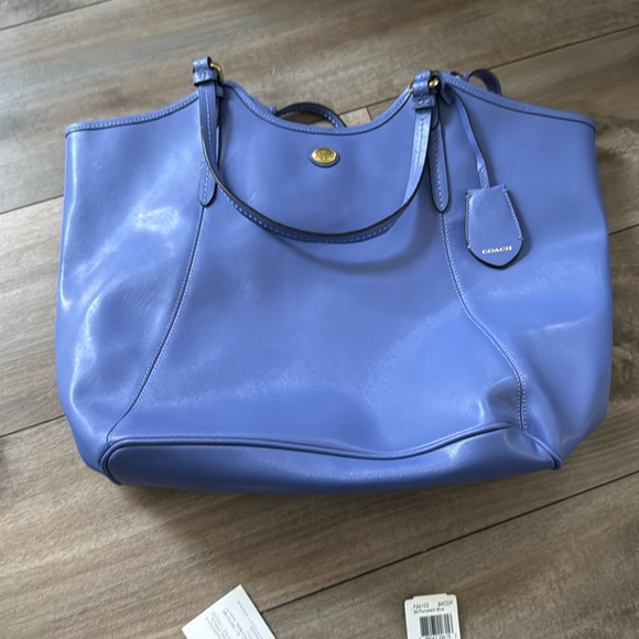 COACH  PEYTON F26103 LEATHER TOTE - Picture 1 of 8